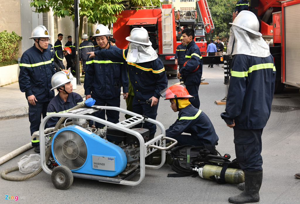 Hiện trường vụ cháy tại chung cư cao cấp Golden Westlake